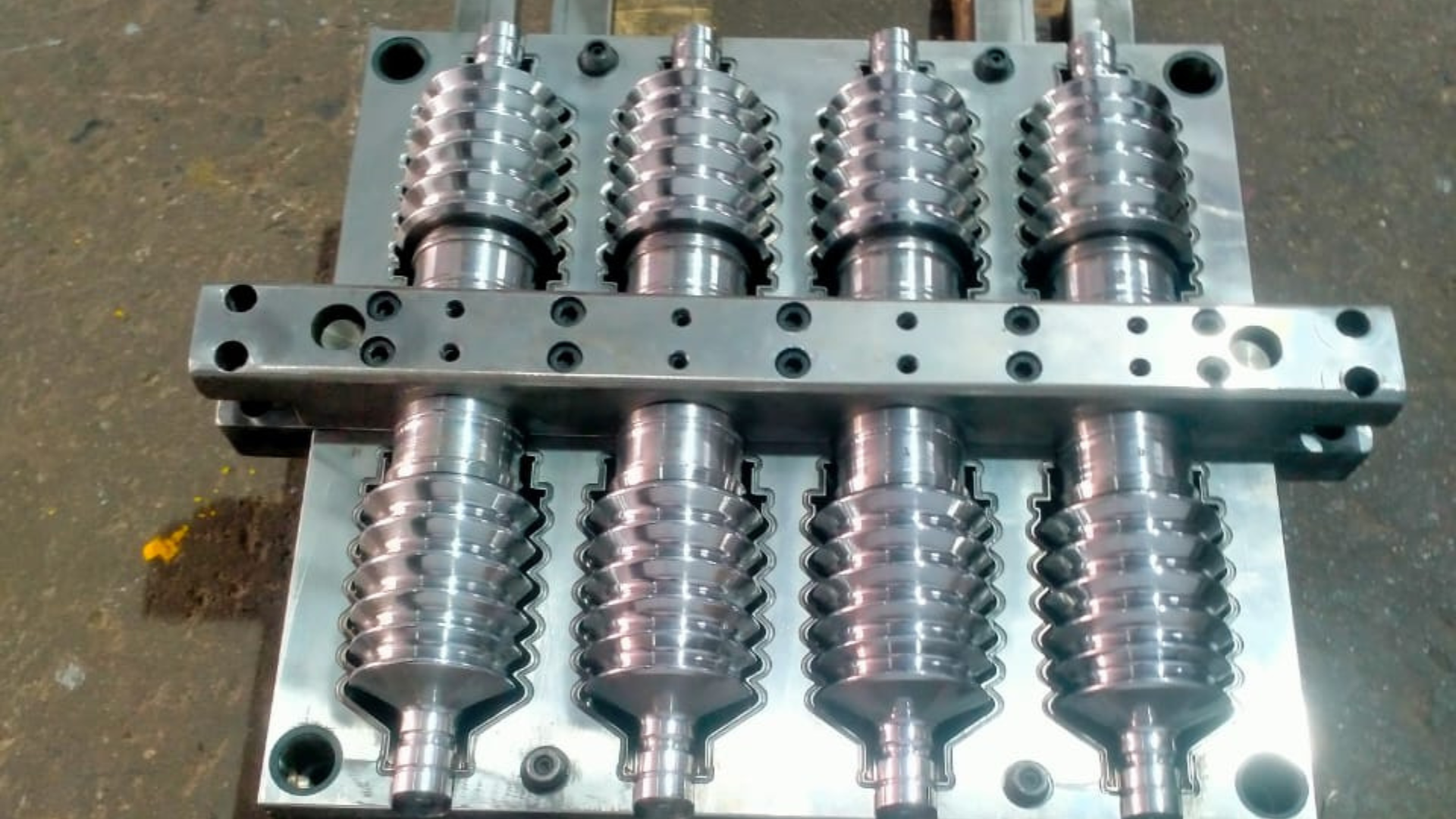 RUBBER BELLOW MOLD RUBBER BELLOW MOLD